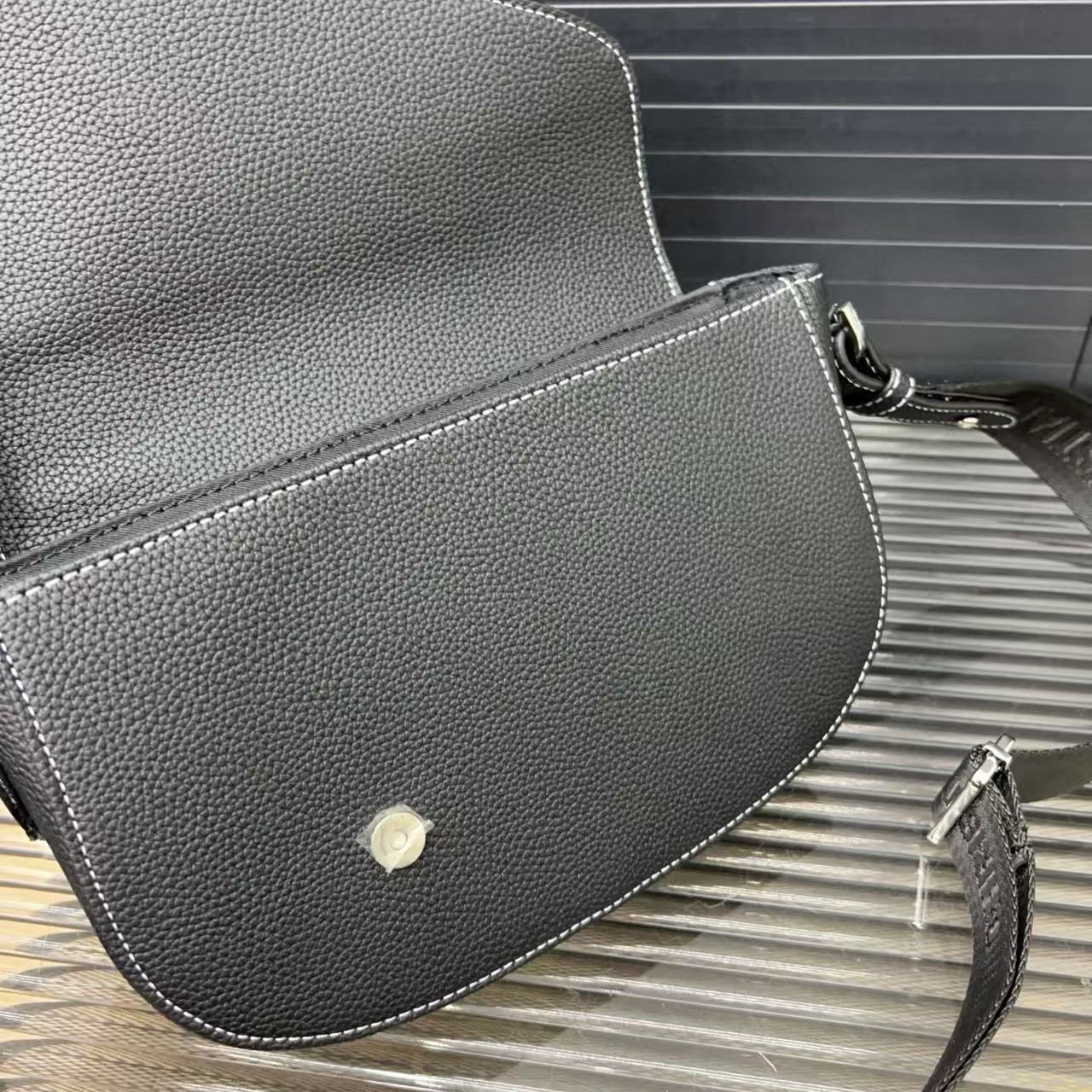 DI0R シンプル メンズ メッセンジャーバッグ【50％割引+送料無料】