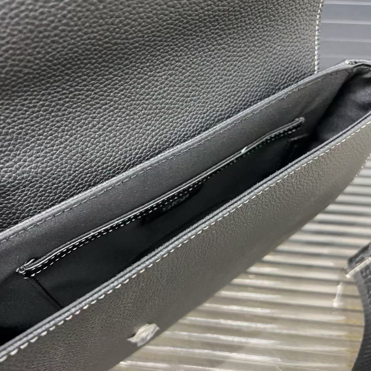 DI0R シンプル メンズ メッセンジャーバッグ【50％割引+送料無料】