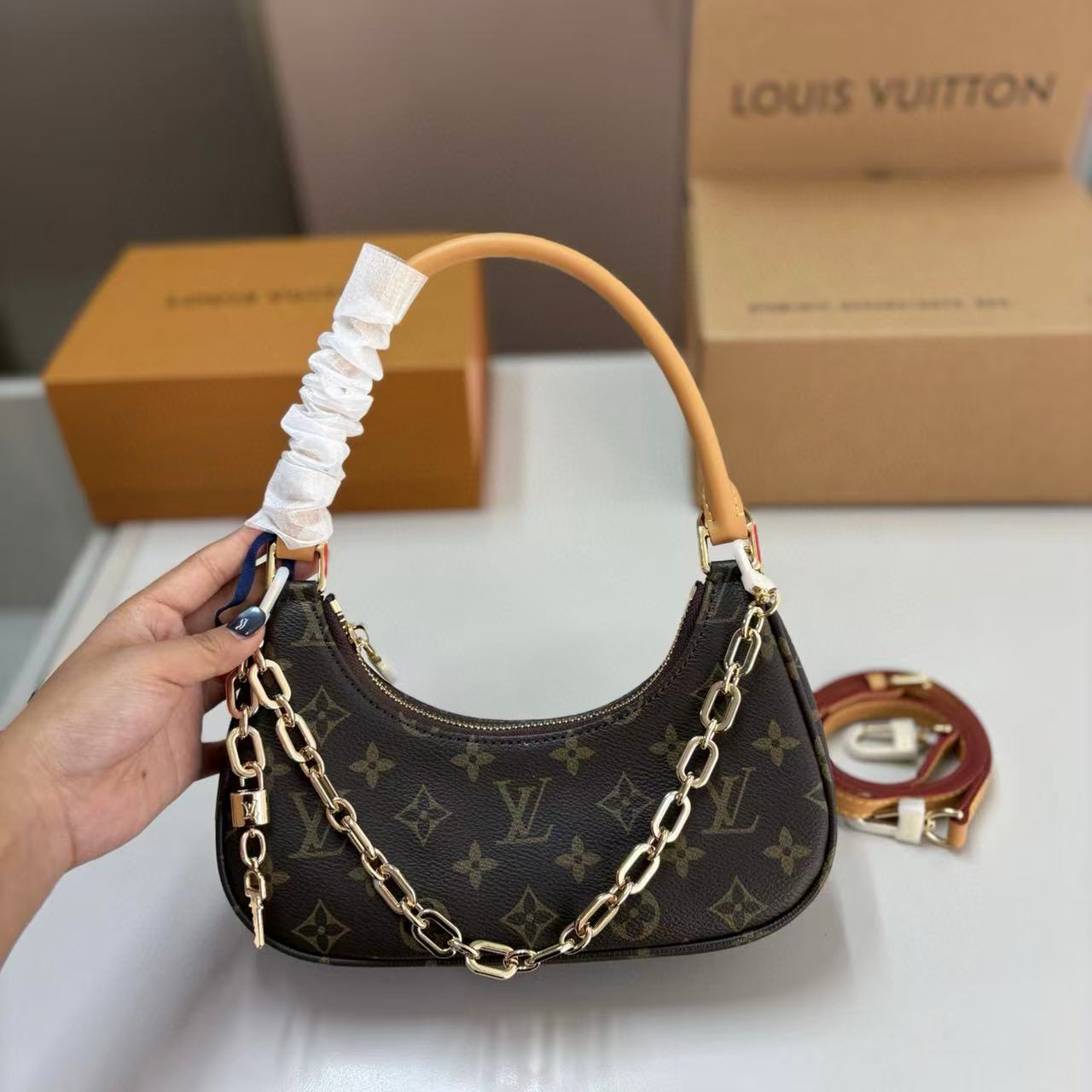 LVモノグラム アームピットバッグ【50％割引+送料無料】