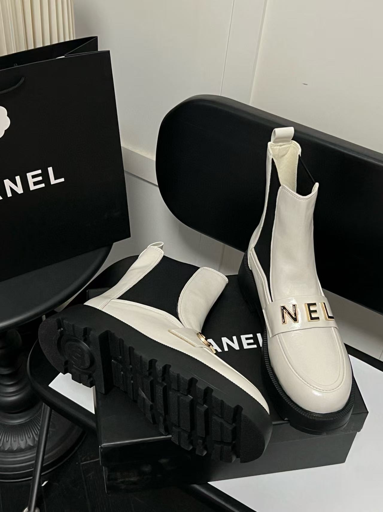 CHANE1 シンプルレターアンクルブーツ【50％割引+送料無料】