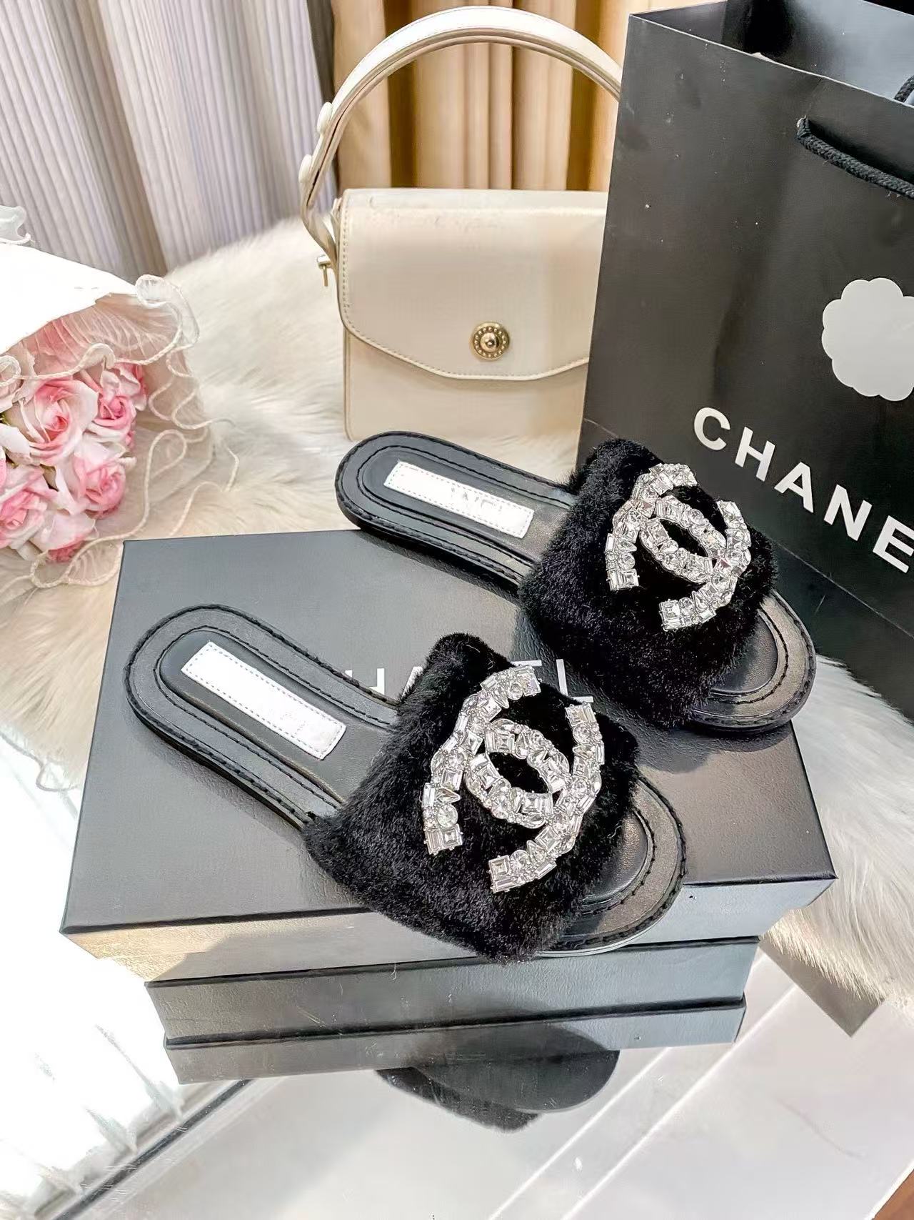 CHANE 1 ダブルC ダイヤモンド フラットシューズ【50％割引+送料無料】