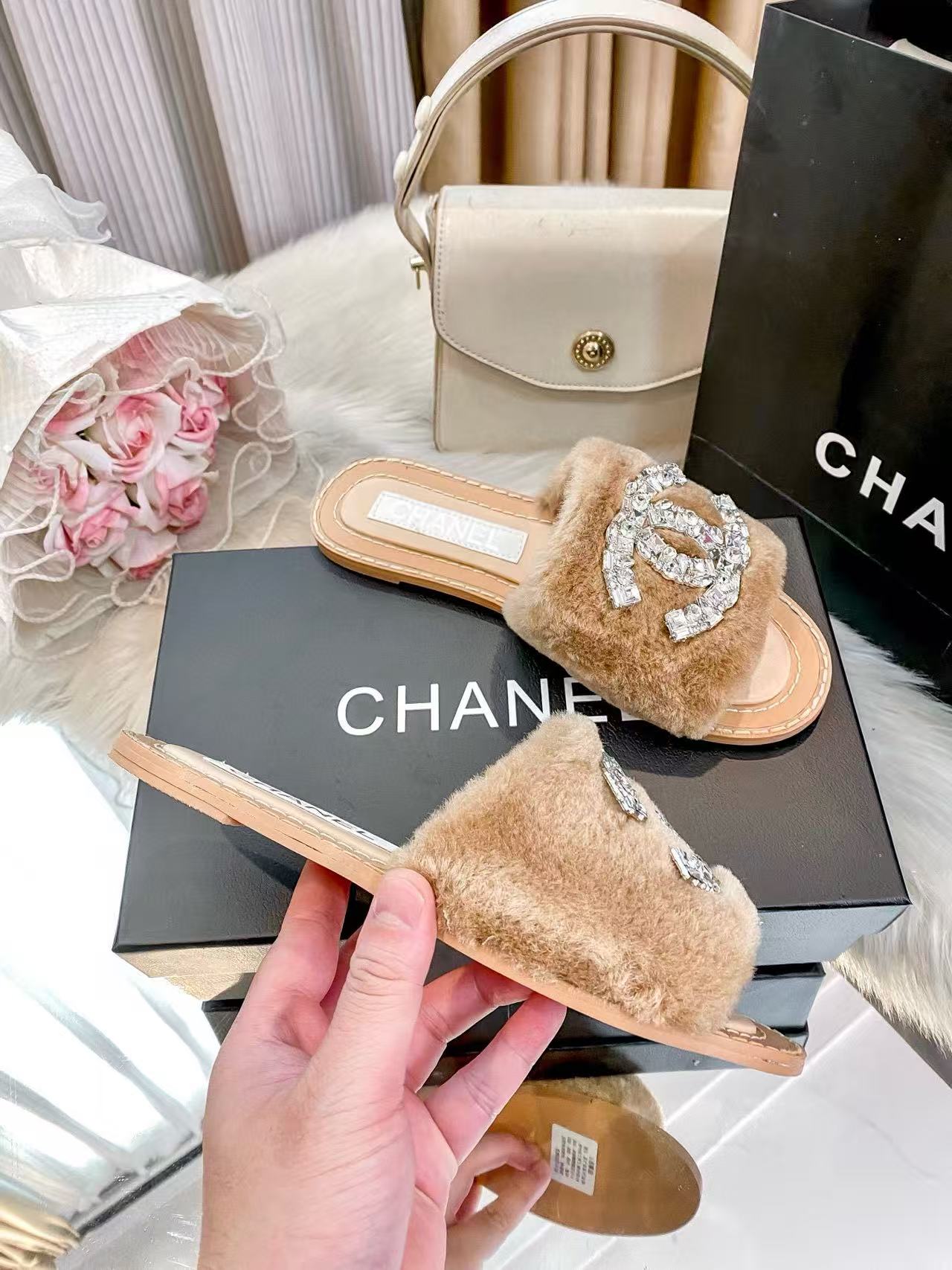 CHANE 1 ダブルC ダイヤモンド フラットシューズ【50％割引+送料無料】