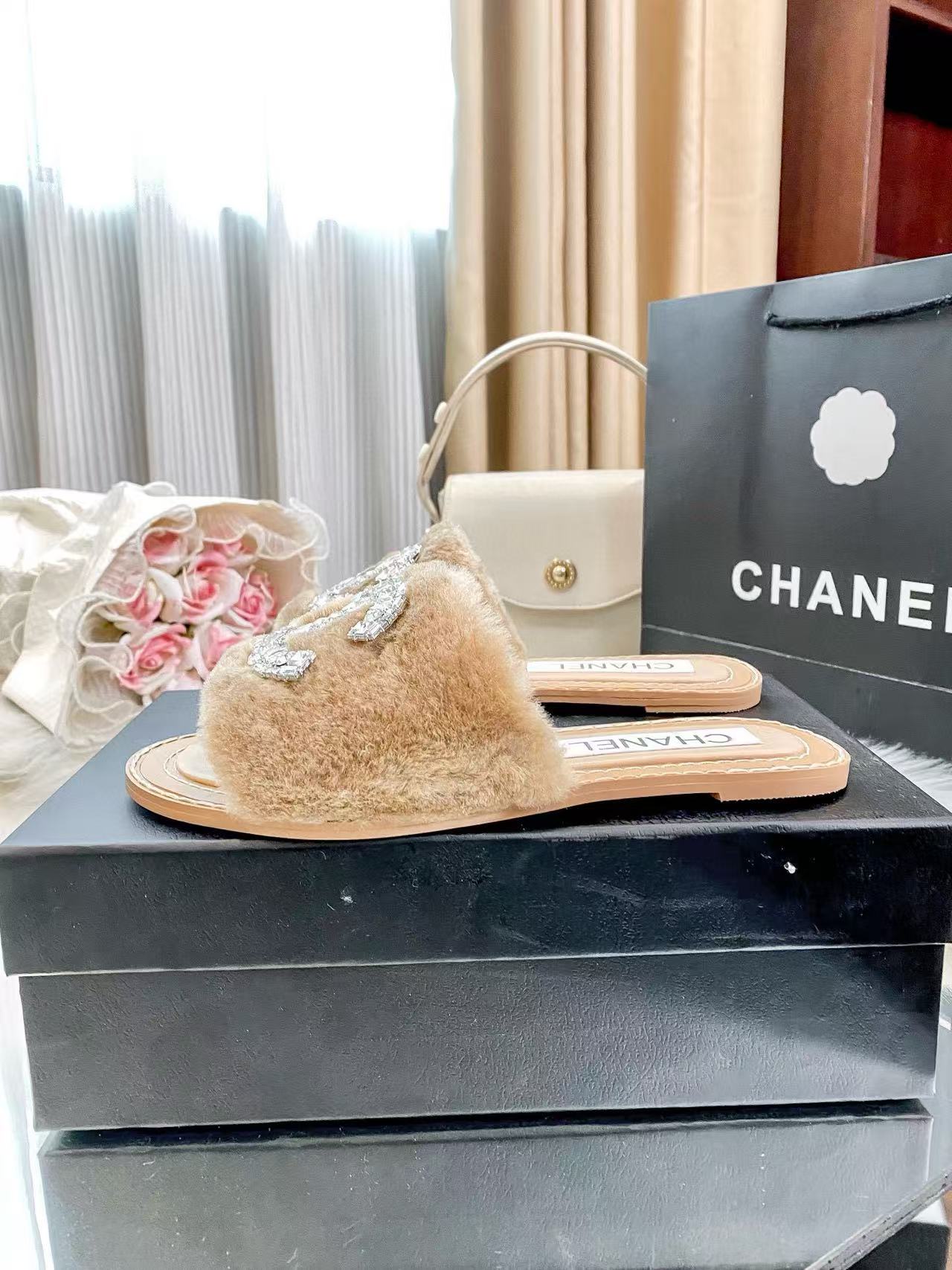 CHANE 1 ダブルC ダイヤモンド フラットシューズ【50％割引+送料無料】