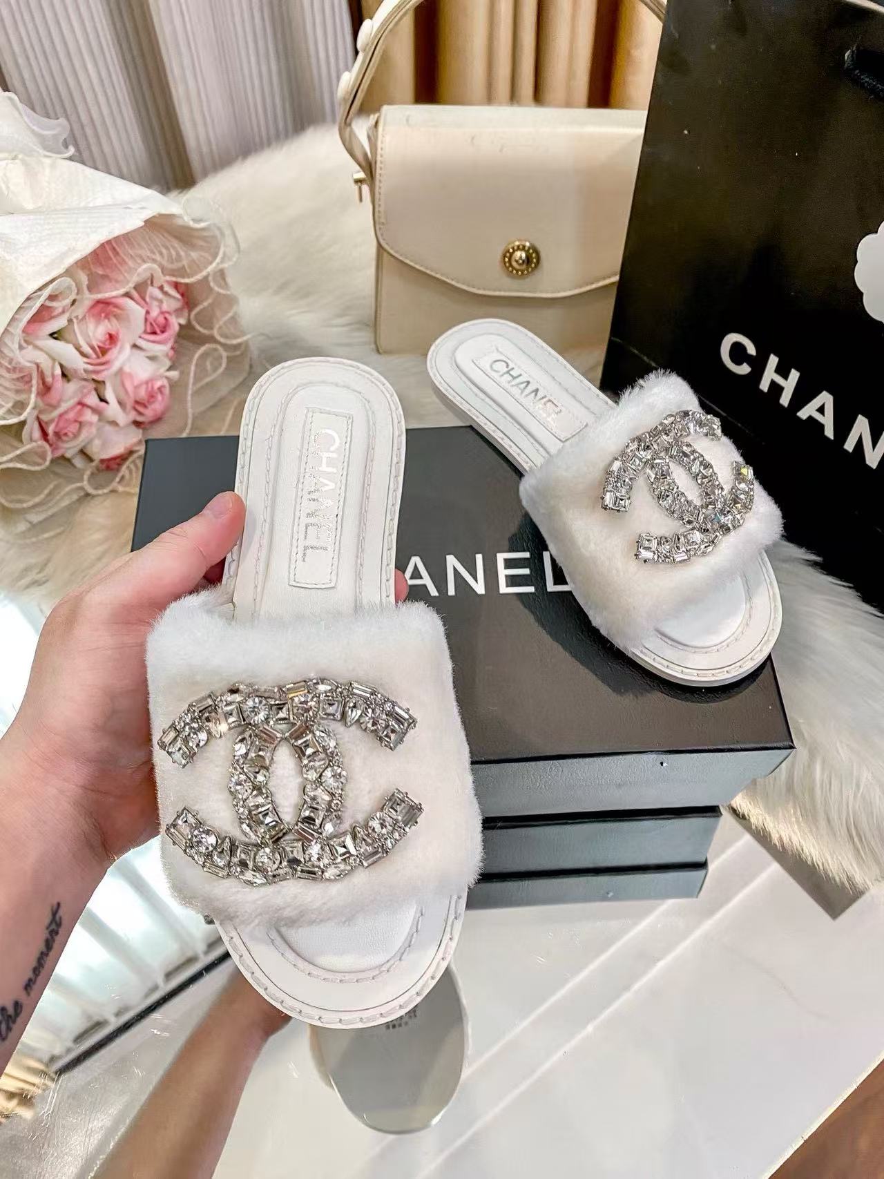 CHANE 1 ダブルC ダイヤモンド フラットシューズ【50％割引+送料無料】