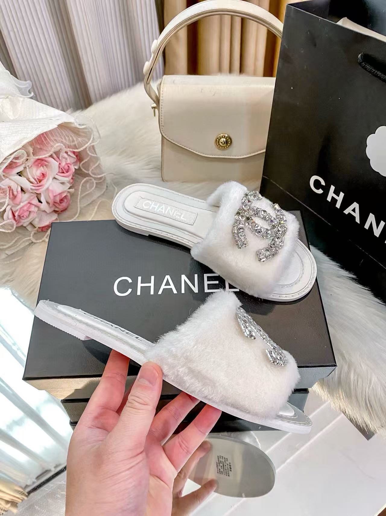 CHANE 1 ダブルC ダイヤモンド フラットシューズ【50％割引+送料無料】