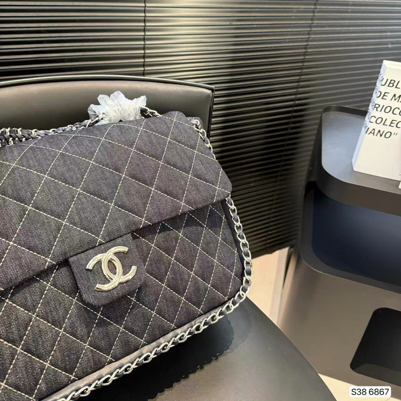 CHANE1 デニムチェーンバッグ【50％割引+送料無料】