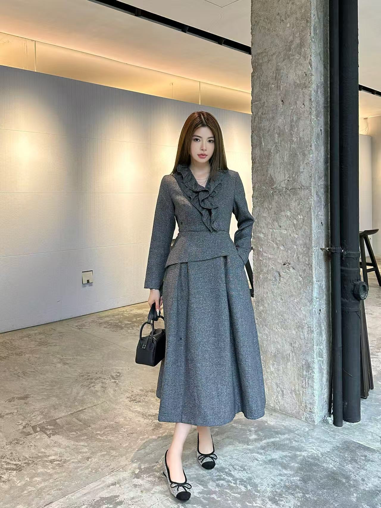 DI0R 高品質フリルVネックウールドレス【50％割引+送料無料】