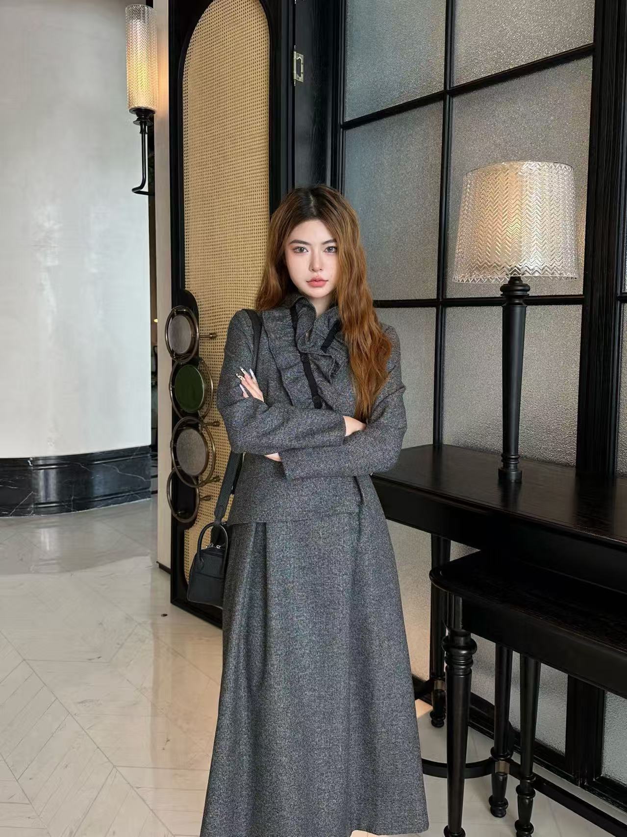 DI0R 高品質フリルVネックウールドレス【50％割引+送料無料】