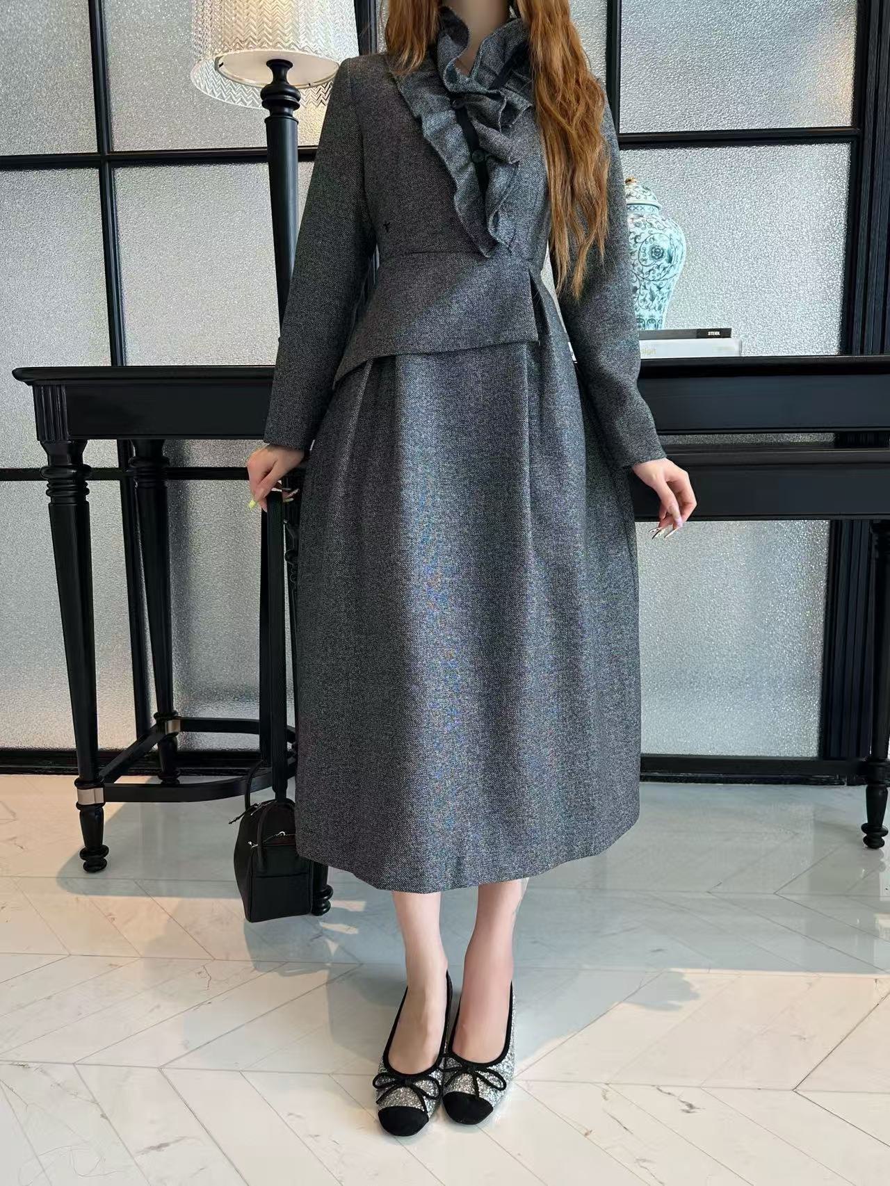 DI0R 高品質フリルVネックウールドレス【50％割引+送料無料】