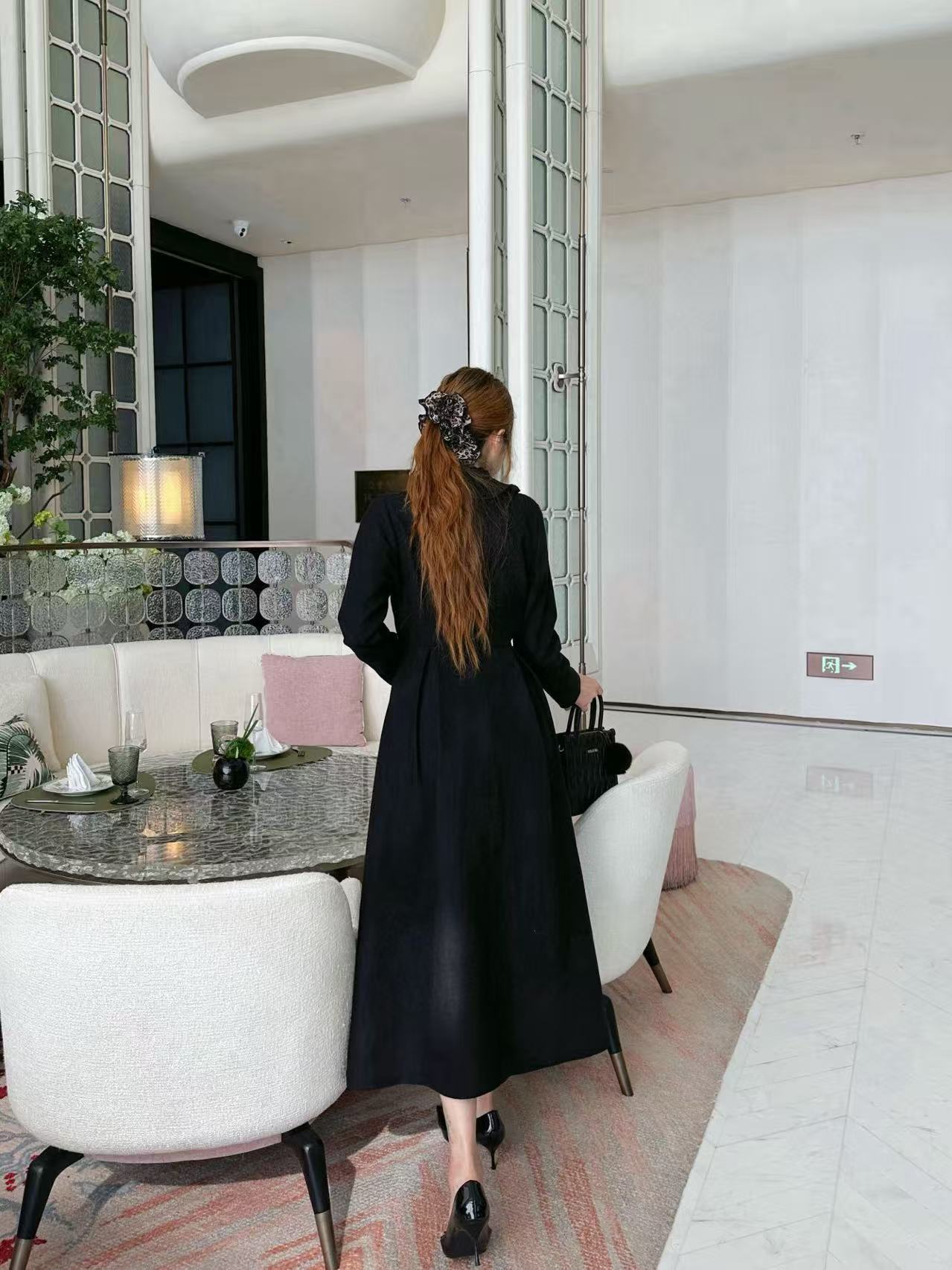 DI0R 高品質フリルVネックウールドレス【50％割引+送料無料】