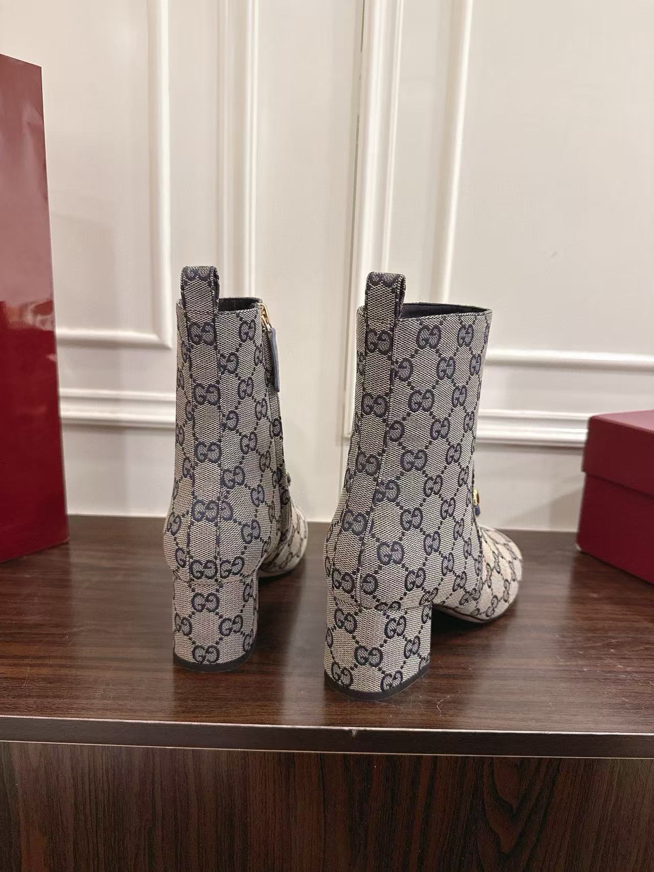 GUCC1 高品質ホースビットチャンキーヒールアンクルブーツ【50％割引+送料無料】