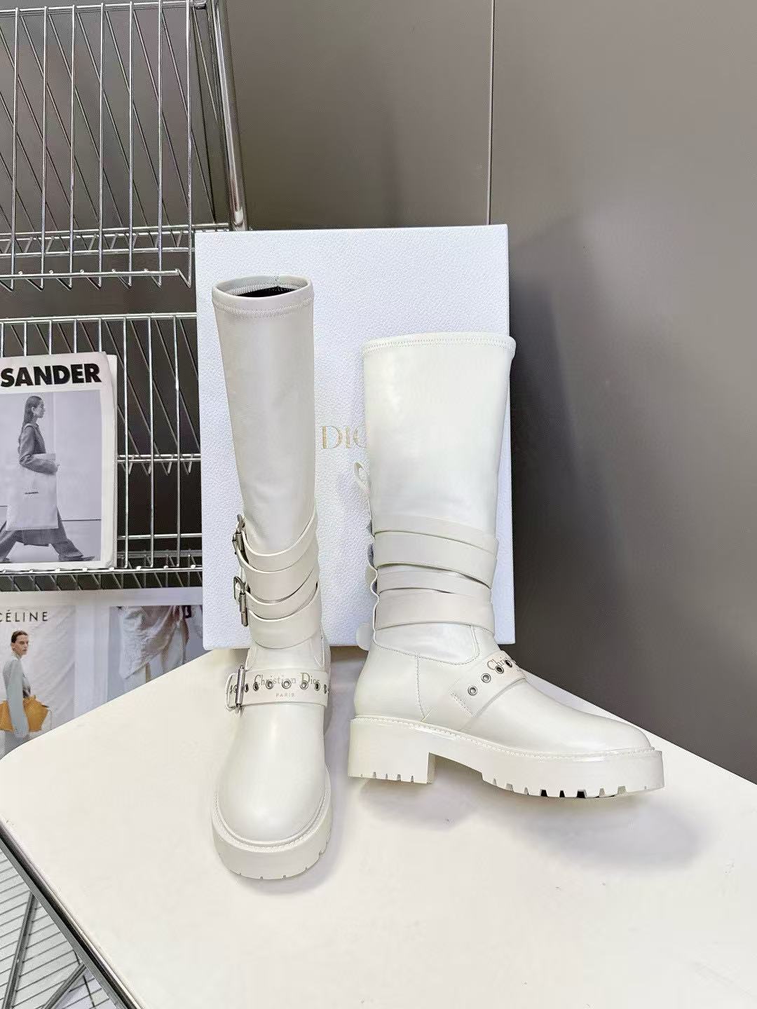 DI0Rの高品質秋冬ハイブーツ【50％割引+送料無料】