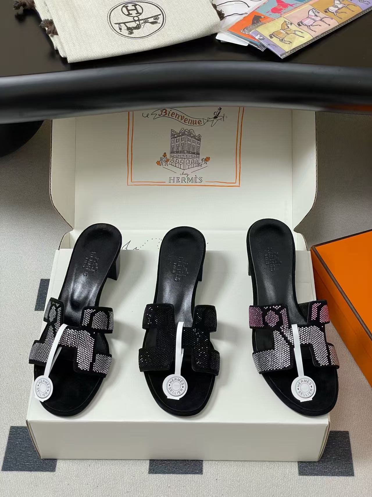 HERME5 高品質ラインストーンローヒールシューズ【50％割引+送料無料】