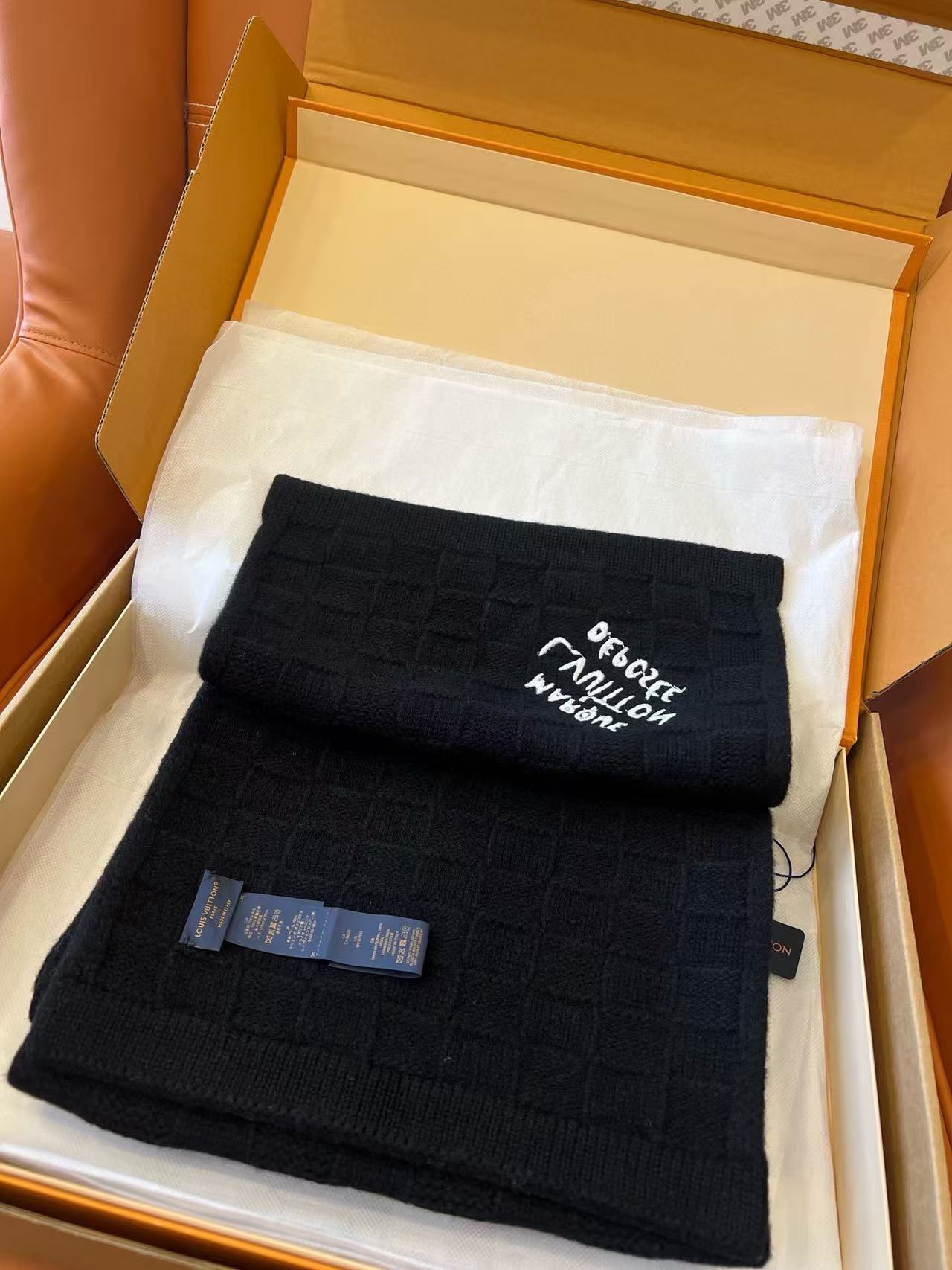 LV刺繍入りレターカシミアスカーフ【50％割引+送料無料】