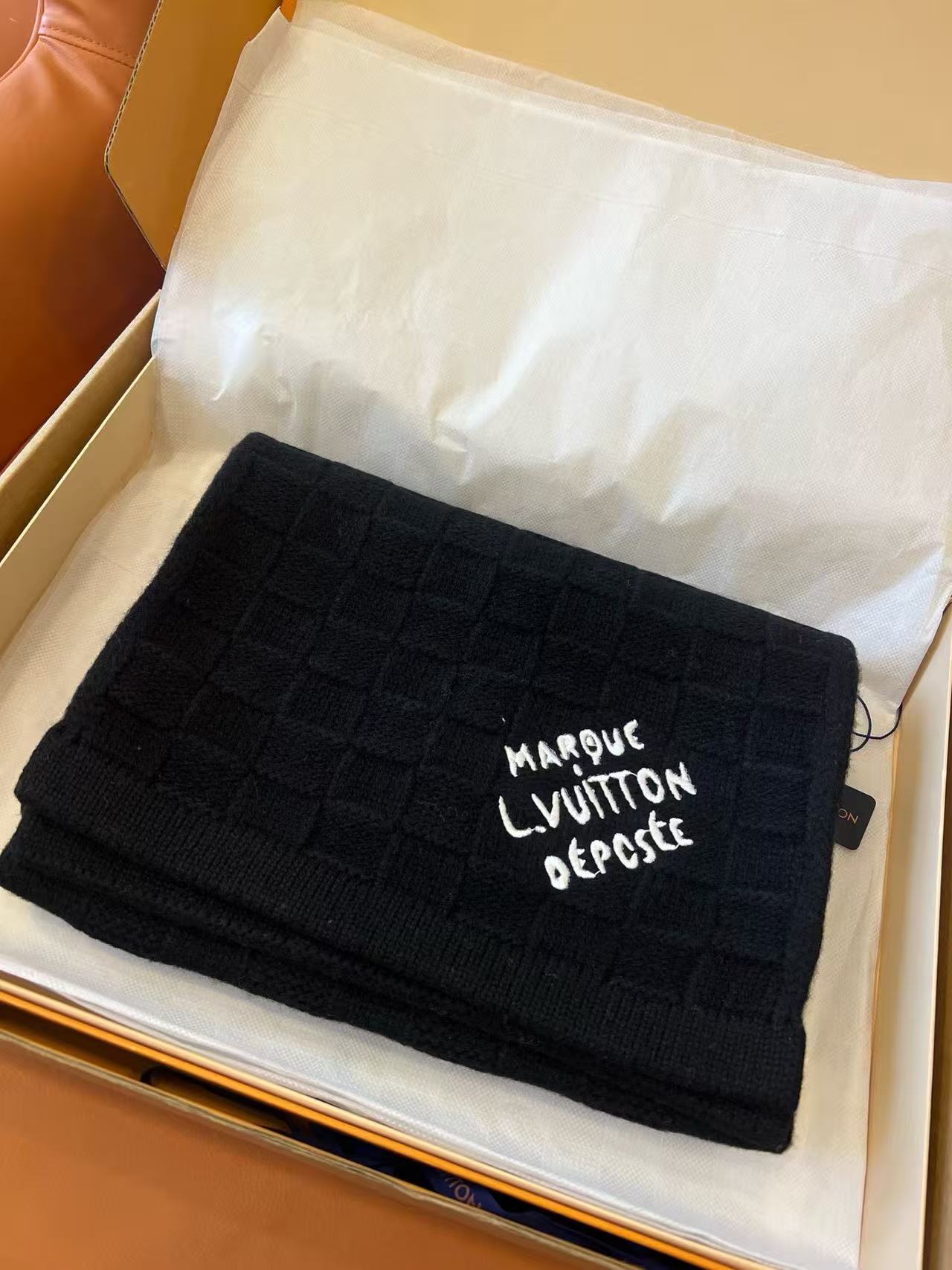 LV刺繍入りレターカシミアスカーフ【50％割引+送料無料】