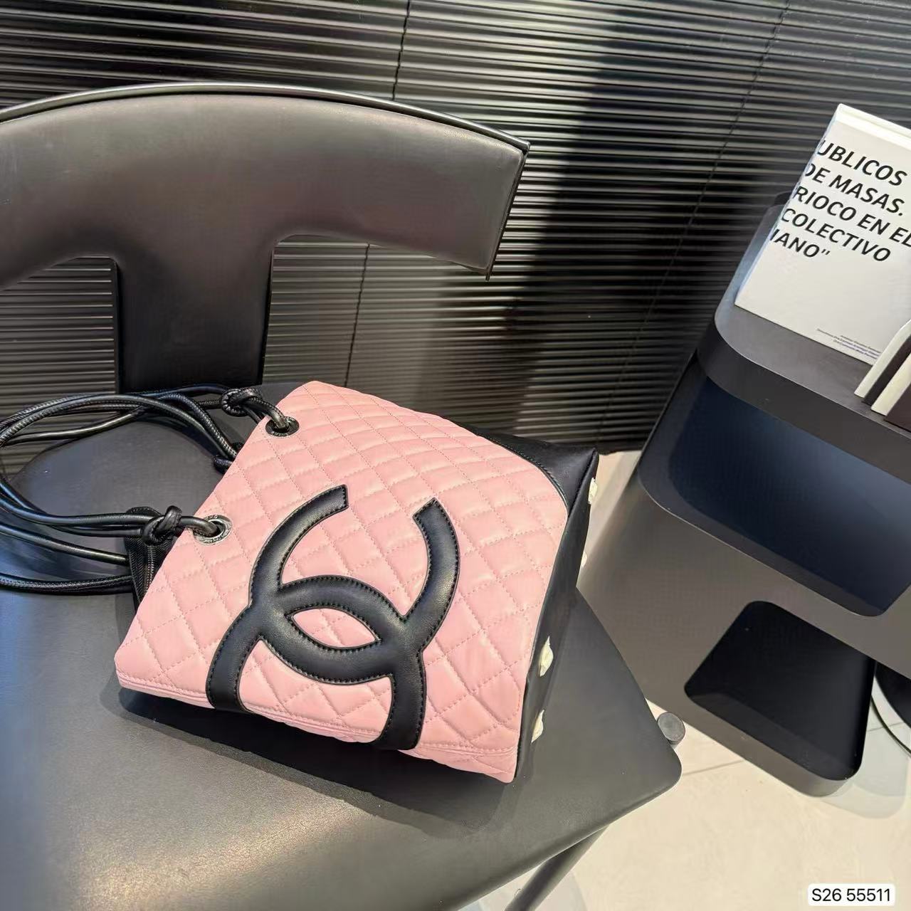 CHANE1 ダブルC トートバッグ【50％割引+送料無料】