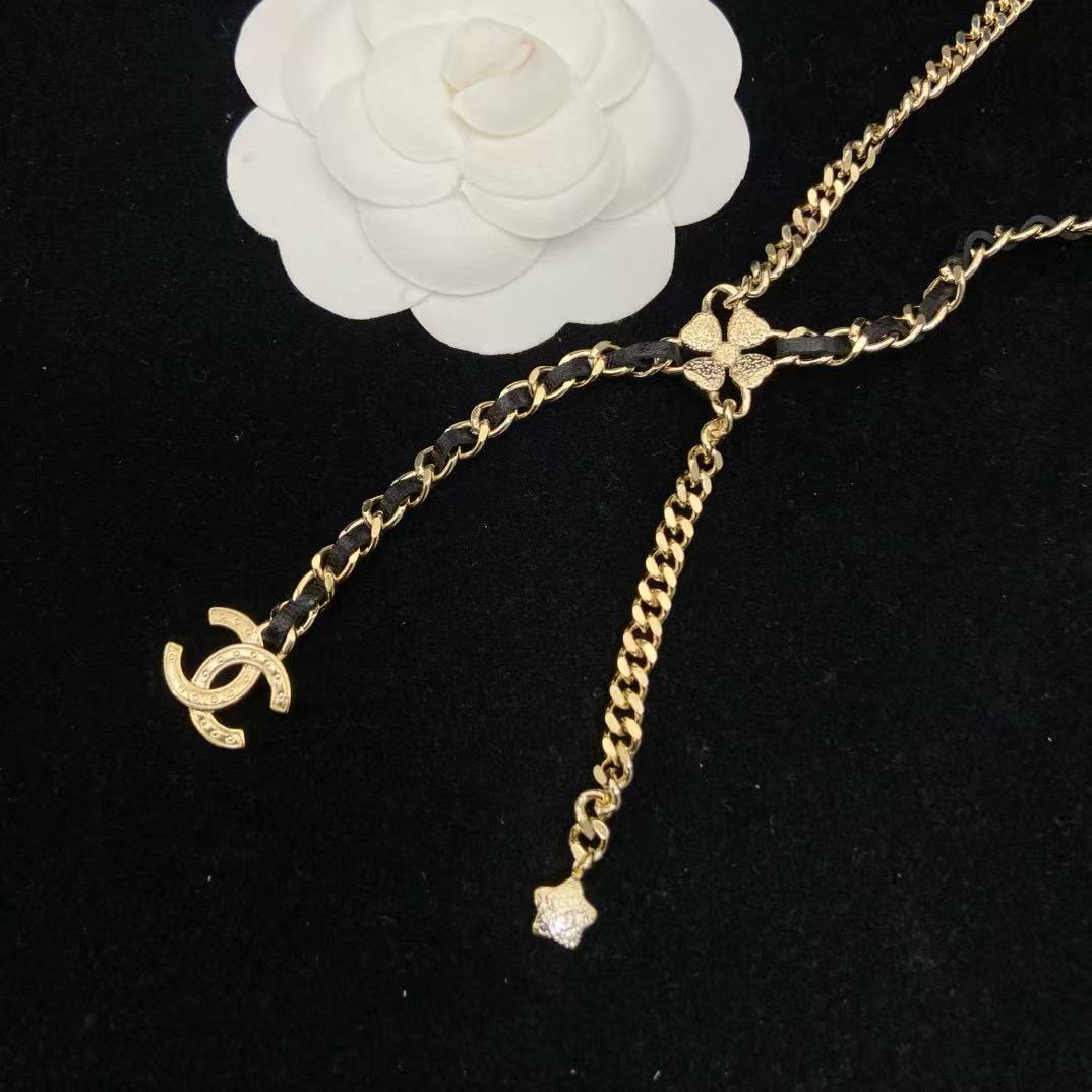 CHANE1 四つ葉のクローバー ダブルCネックレス【50％割引+送料無料】