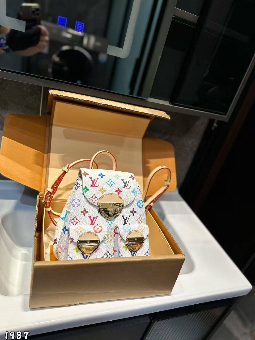 LV高品質カラフルバックパック【50％割引+送料無料】