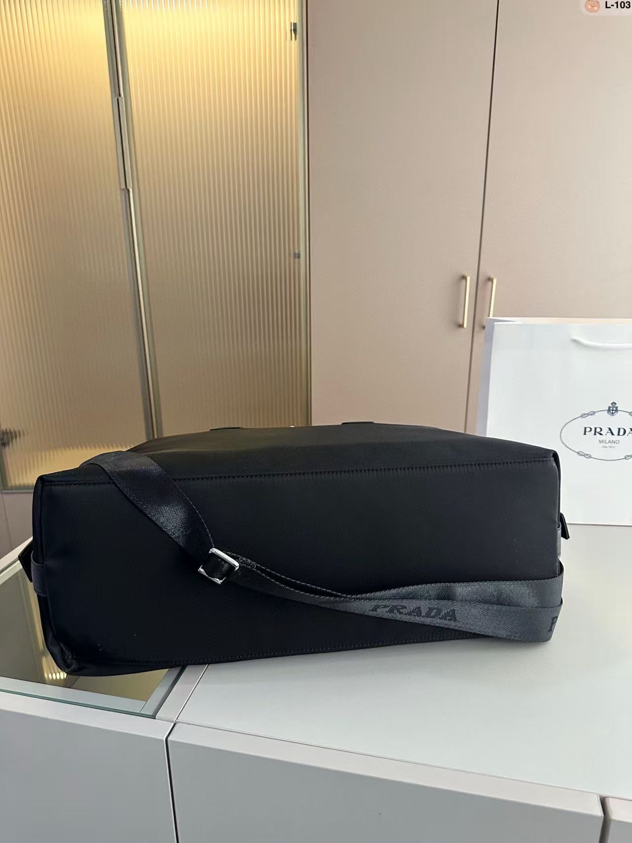 PR4DAナイロントラベルバッグ【50％割引+送料無料】