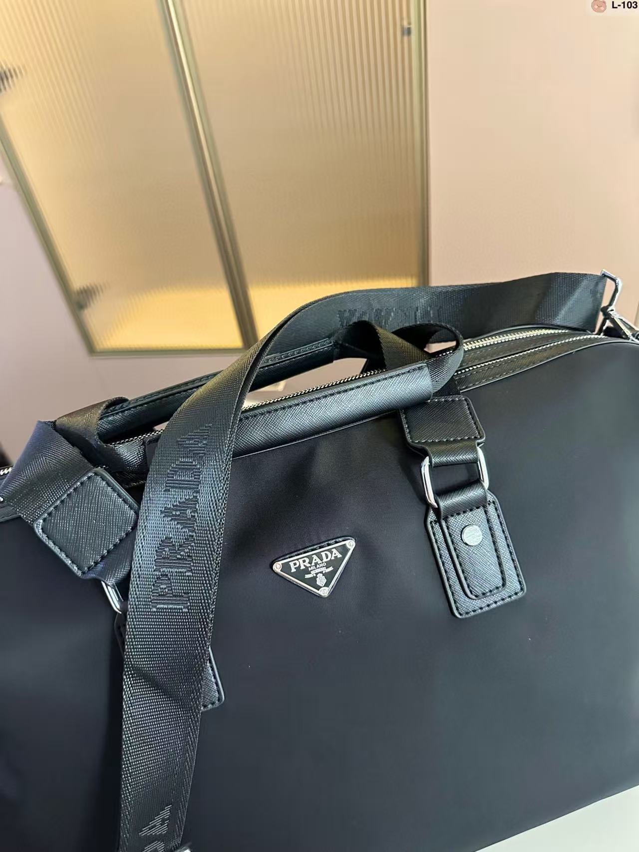 PR4DAナイロントラベルバッグ【50％割引+送料無料】