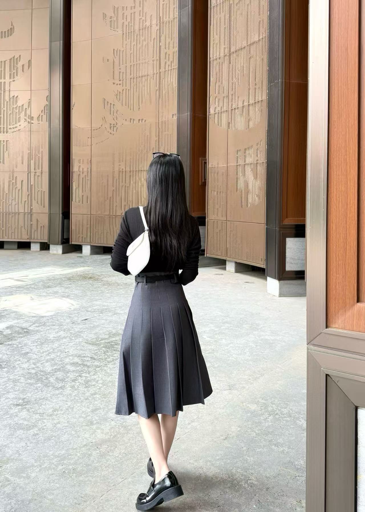 PR4DA 高品質トライアングルロゴプリーツスカート【50％割引+送料無料】