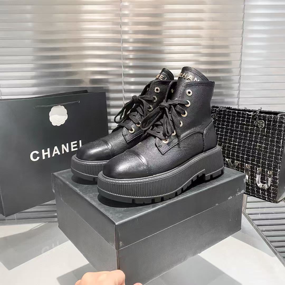 CHANE1 レースアップレタリングアンクルブーツ【50％割引+送料無料】