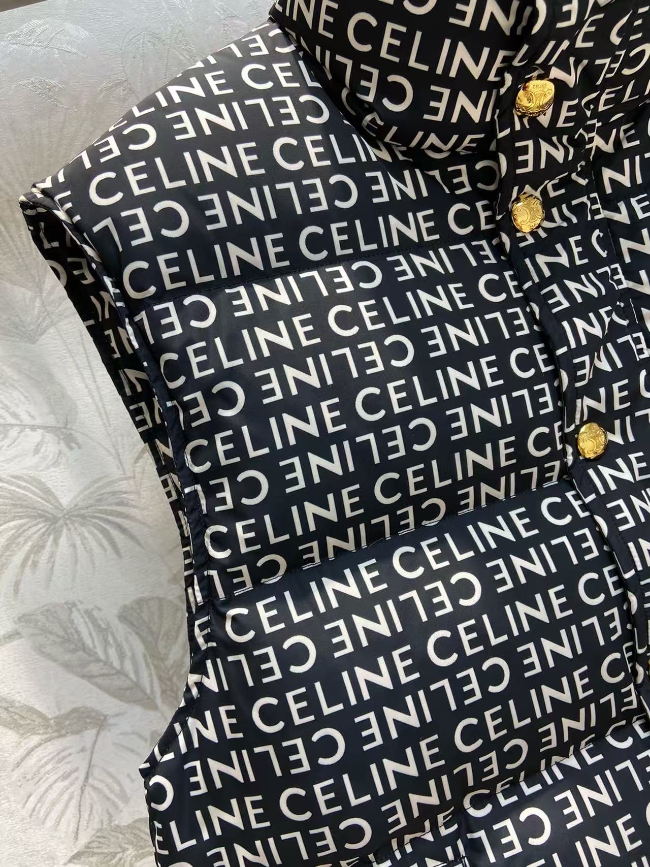 CEL1NE メタルボタン レタリング ダウンベスト【50％割引+送料無料】