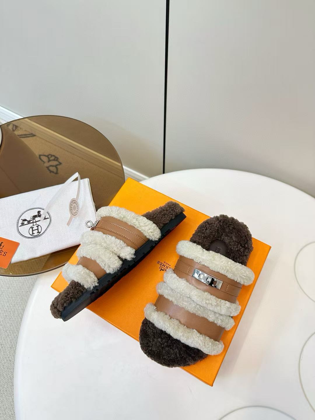 HERME5高品質ふわふわスリッパ【50％割引+送料無料】