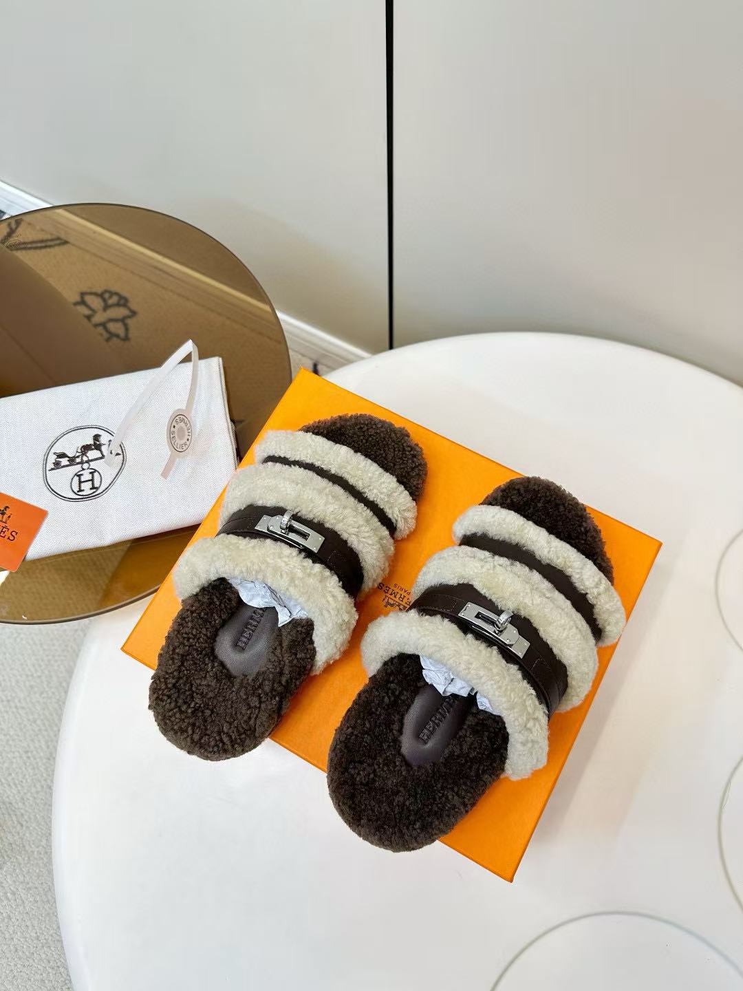 HERME5高品質ふわふわスリッパ【50％割引+送料無料】