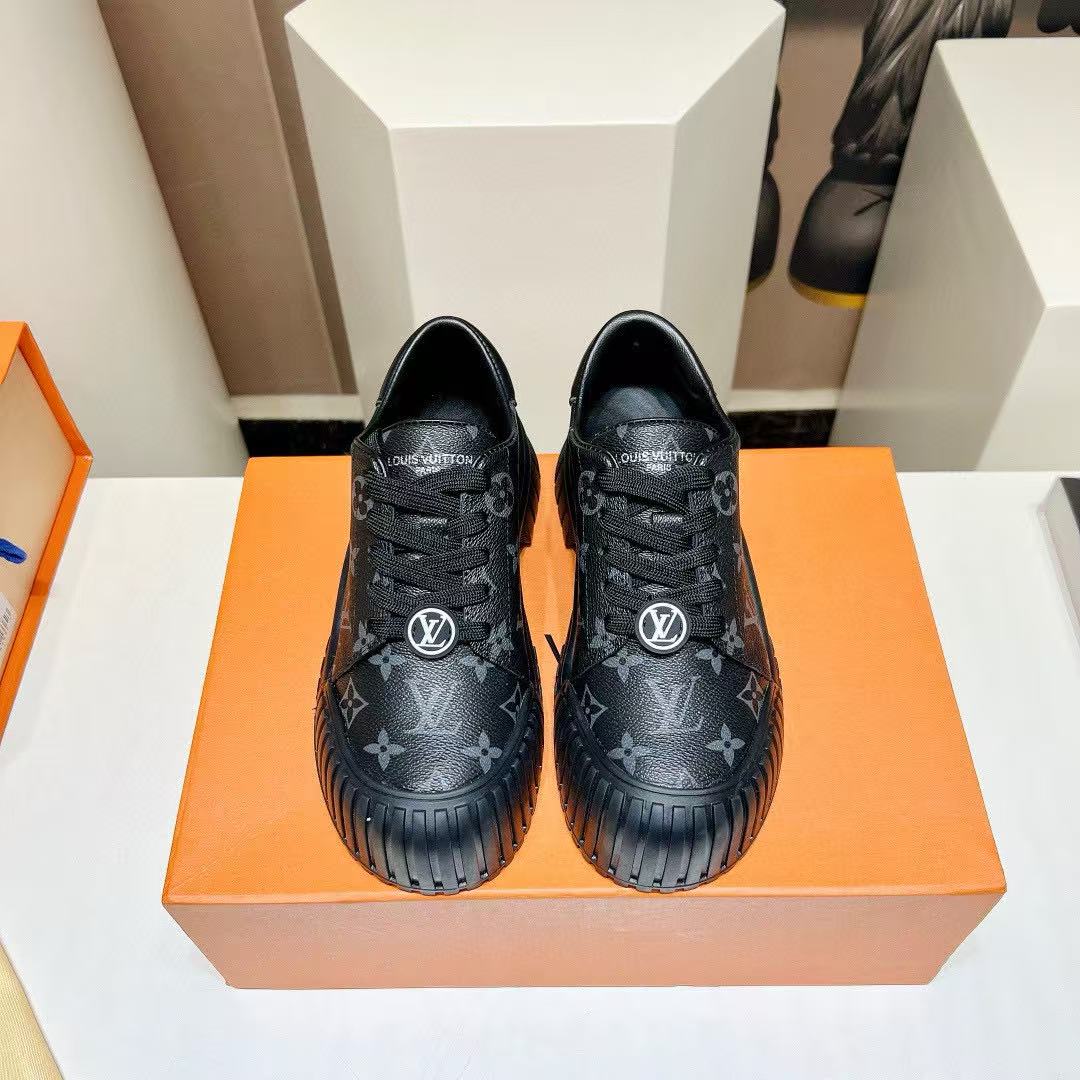 LVの高品質レザープラットフォームシューズ【50％割引+送料無料】