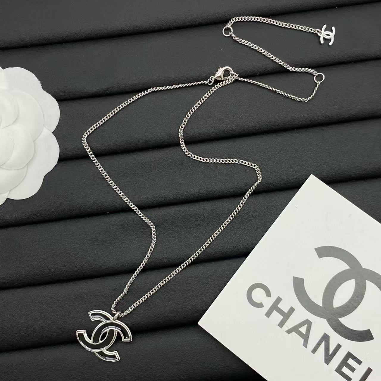 CHANE1 シンプルダブルCネックレス【50％割引+送料無料】