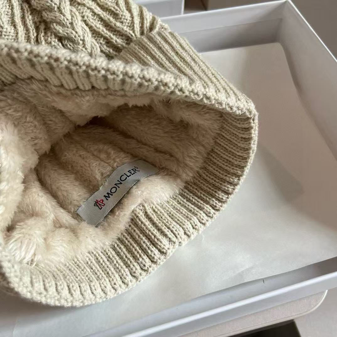 M0NCLER ウールハット ボール付き【50％割引+送料無料】