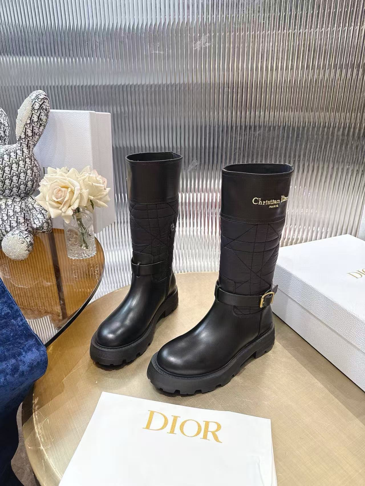 DI0R高品質厚底レタードハイブーツ【50％割引+送料無料】