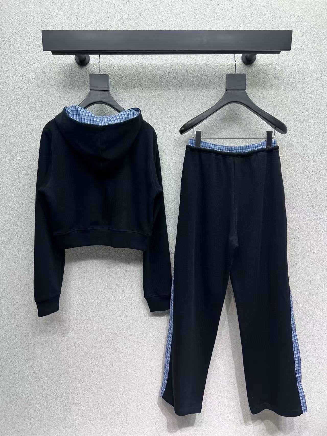 M1UM1U カラーブロック フード付きジャケット + パンツ ツーピースセット【50％割引+送料無料】