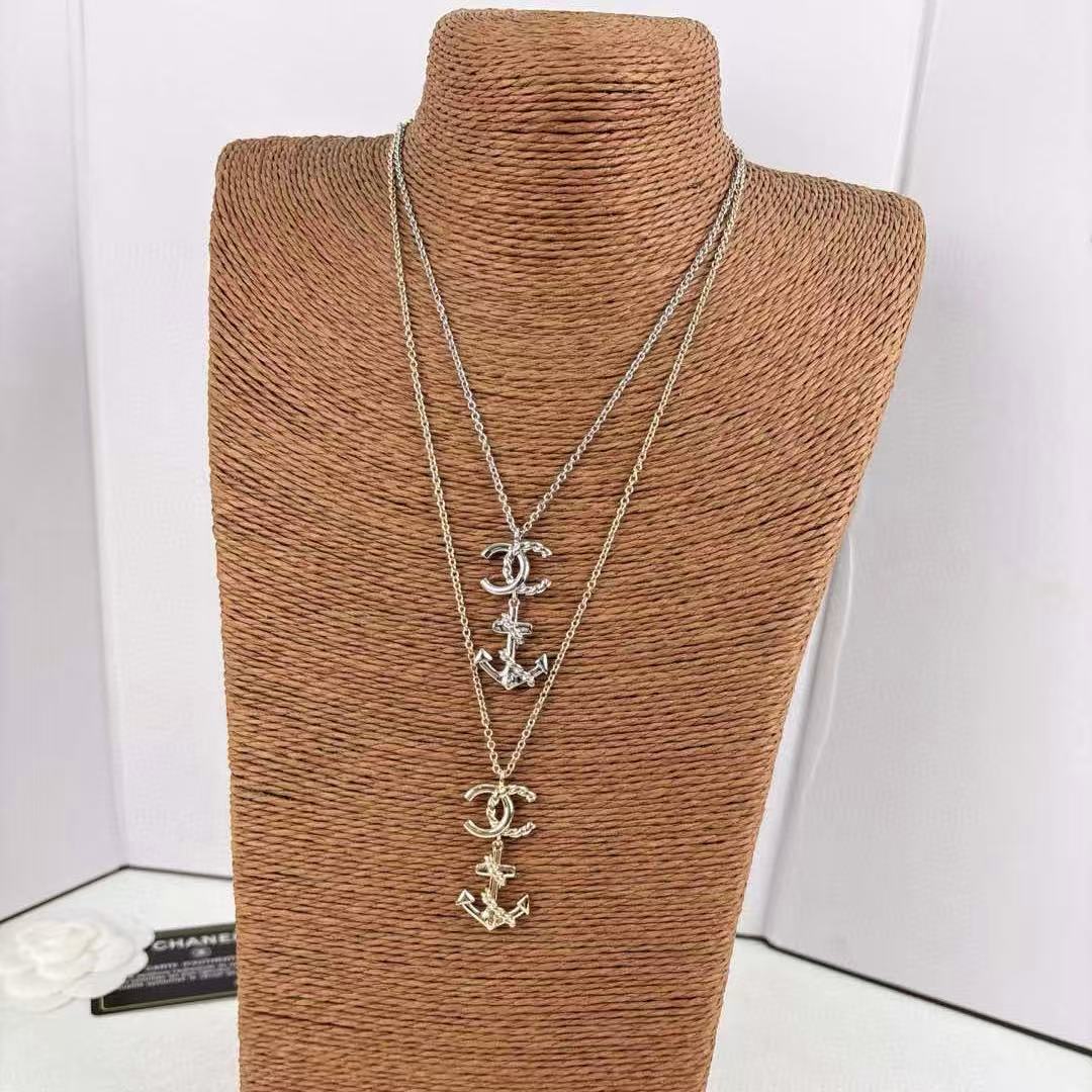 CHANE1 ダブルC ハーフツイストネックレス【50％割引+送料無料】