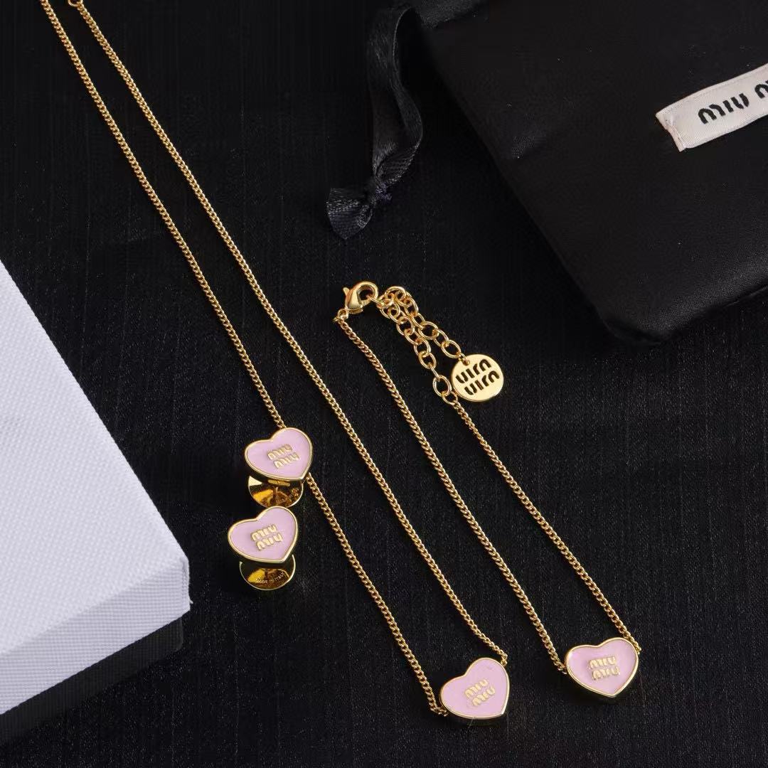 M1UM1U ピンク イヤリング + ブレスレット + ネックレス 3点セット【50％割引+送料無料】