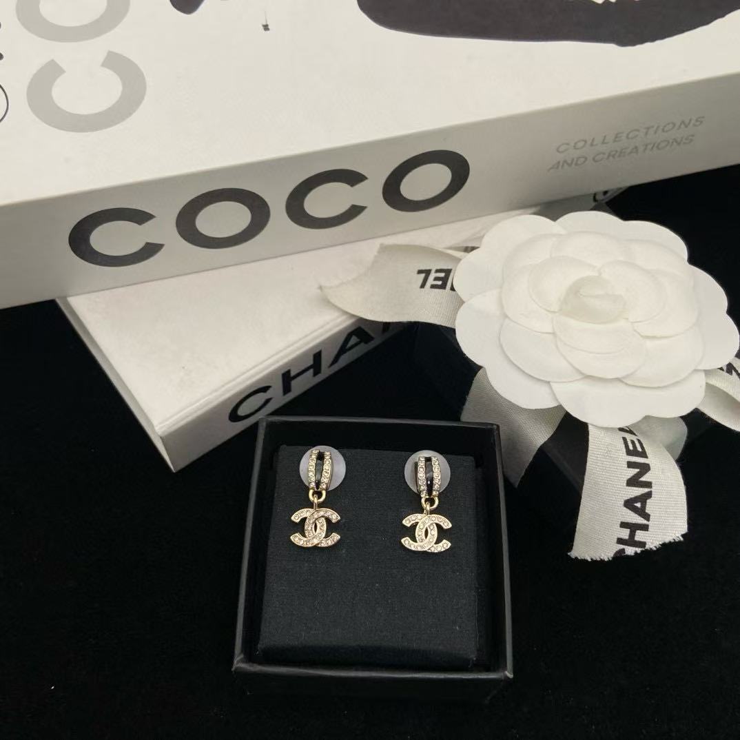 CHANE1 ダブルC ダイヤモンドイヤリング【50％割引+送料無料】