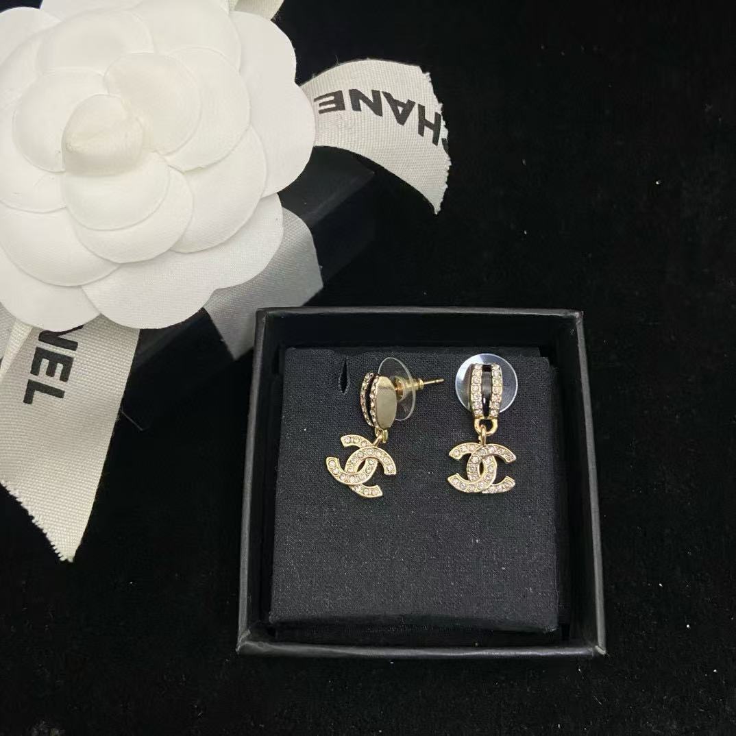 CHANE1 ダブルC ダイヤモンドイヤリング【50％割引+送料無料】
