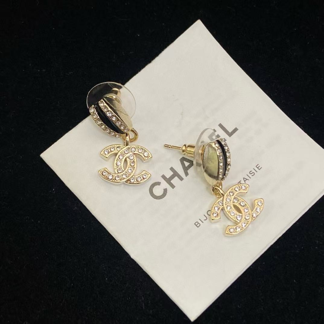 CHANE1 ダブルC ダイヤモンドイヤリング【50％割引+送料無料】