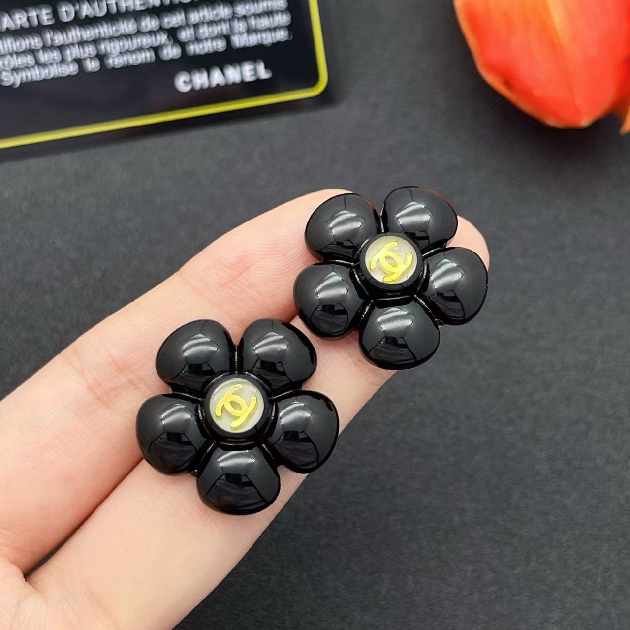 CHANE1 ダブルCフラワーイヤリング【50％割引+送料無料】