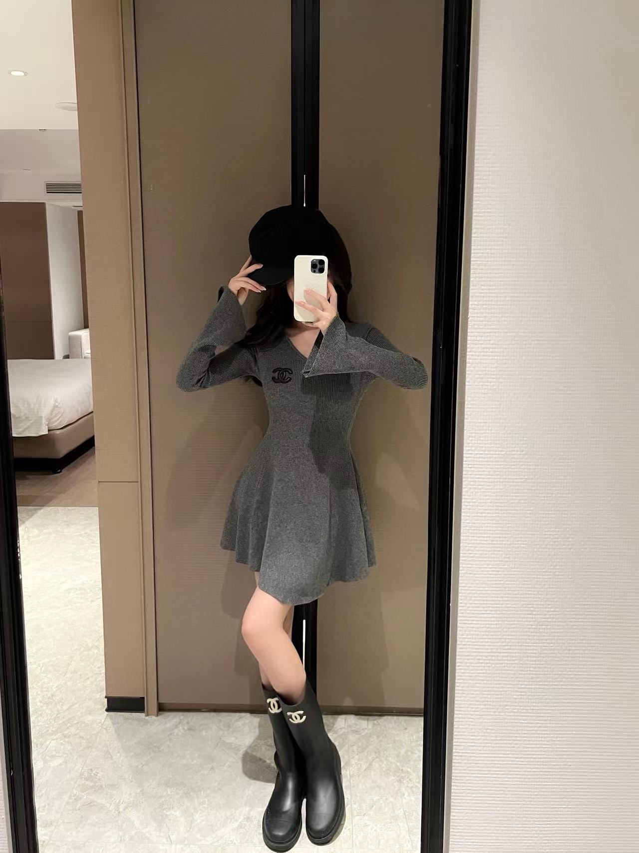 CHANE1 ダブルCVネックウールドレス【50％割引+送料無料】