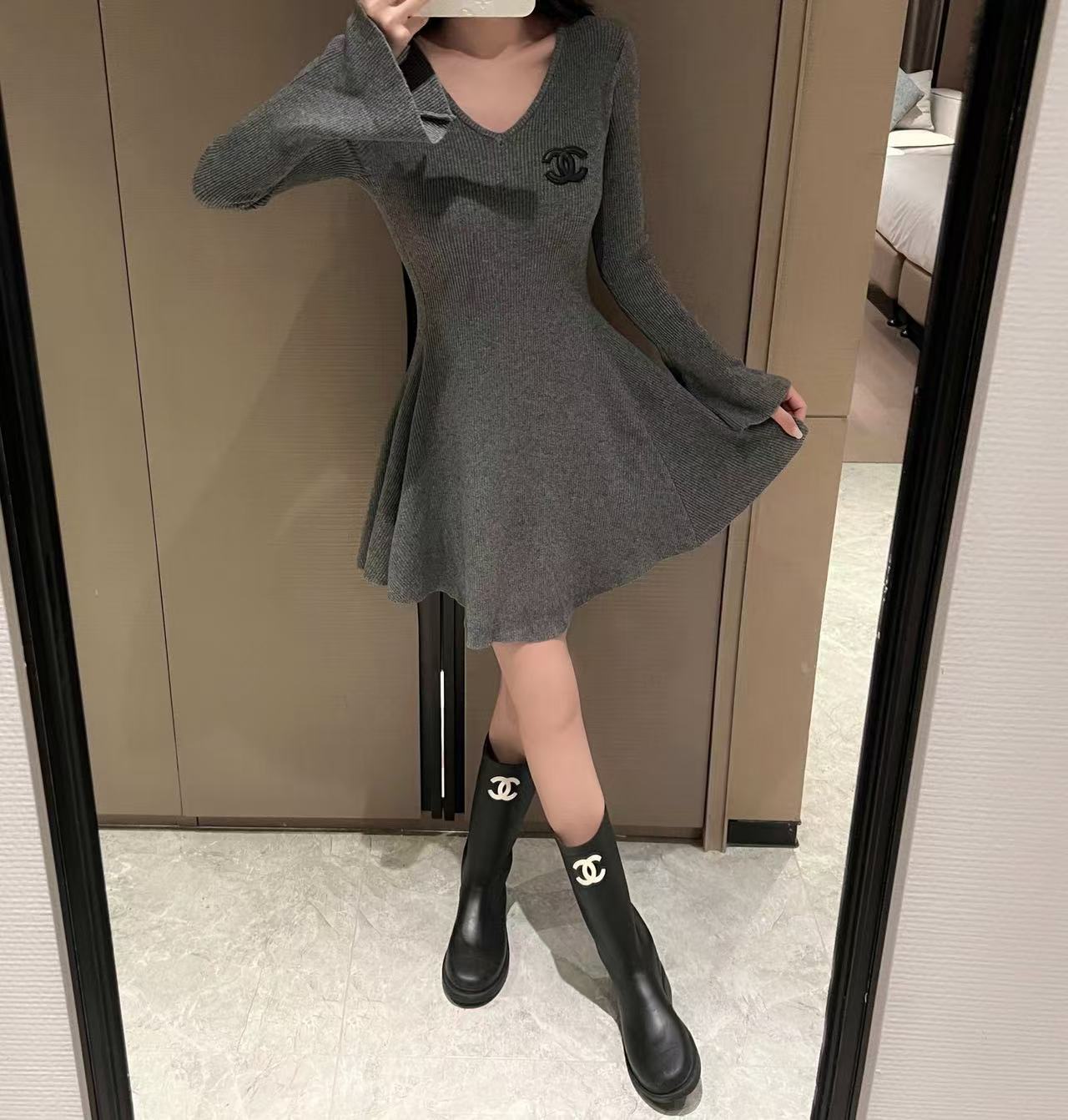 CHANE1 ダブルCVネックウールドレス【50％割引+送料無料】