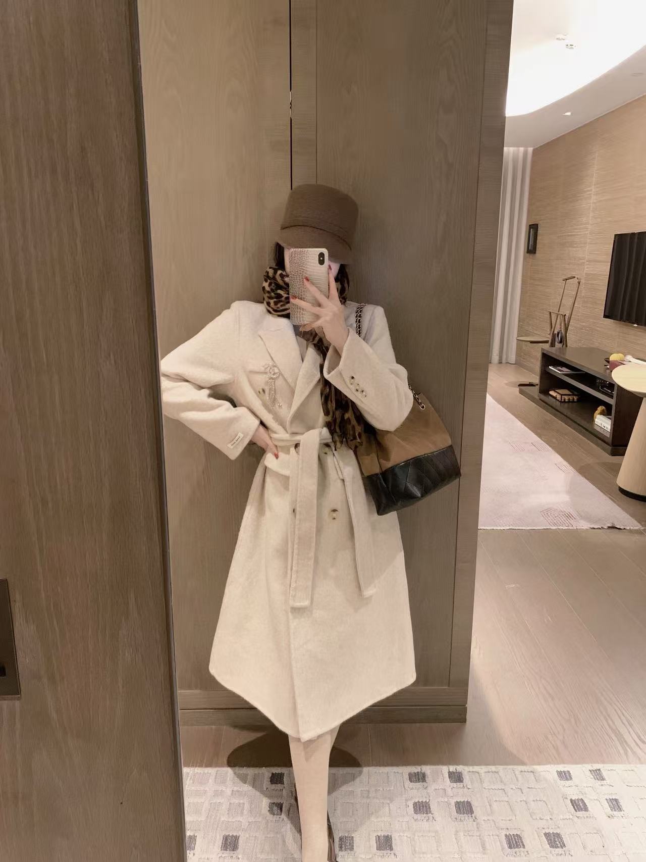 CHANE1 ブローチ付きカシミアロングコート【50％割引+送料無料】