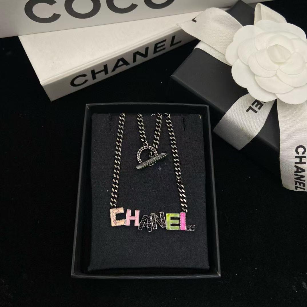 CHANE1 カラーエナメルネックレス【50％割引+送料無料】