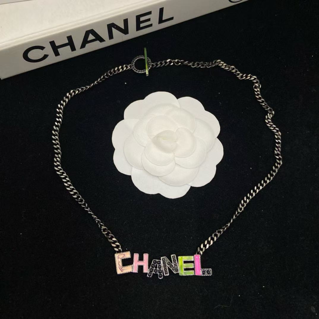 CHANE1 カラーエナメルネックレス【50％割引+送料無料】