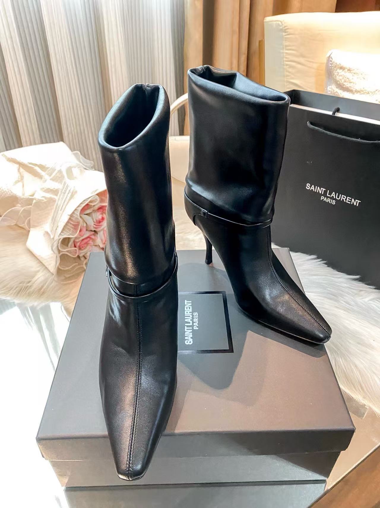 YSLのポインテッドハイヒールアンクルブーツ【50％割引+送料無料】
