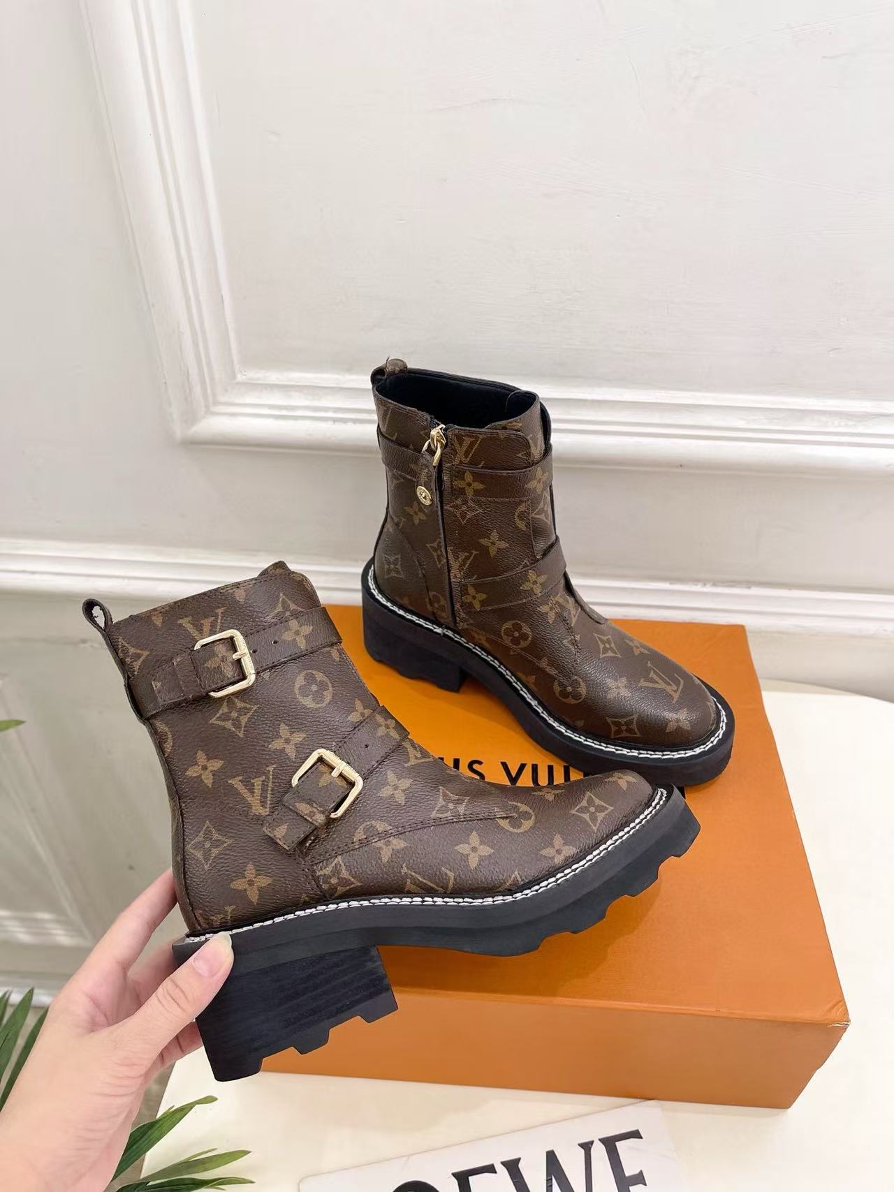 LV高品質シープスキンブーツ【50％割引+送料無料】
