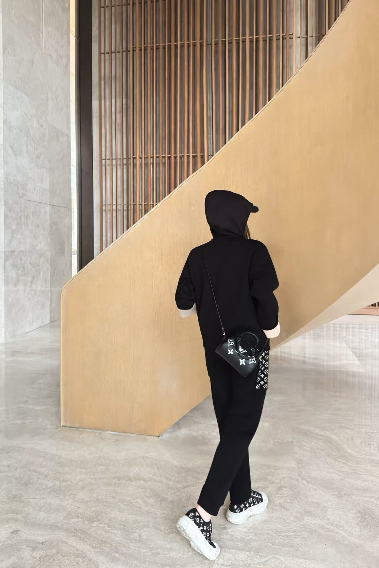 LVフード付きジャケット+パンツのツーピースセット【50％割引+送料無料】