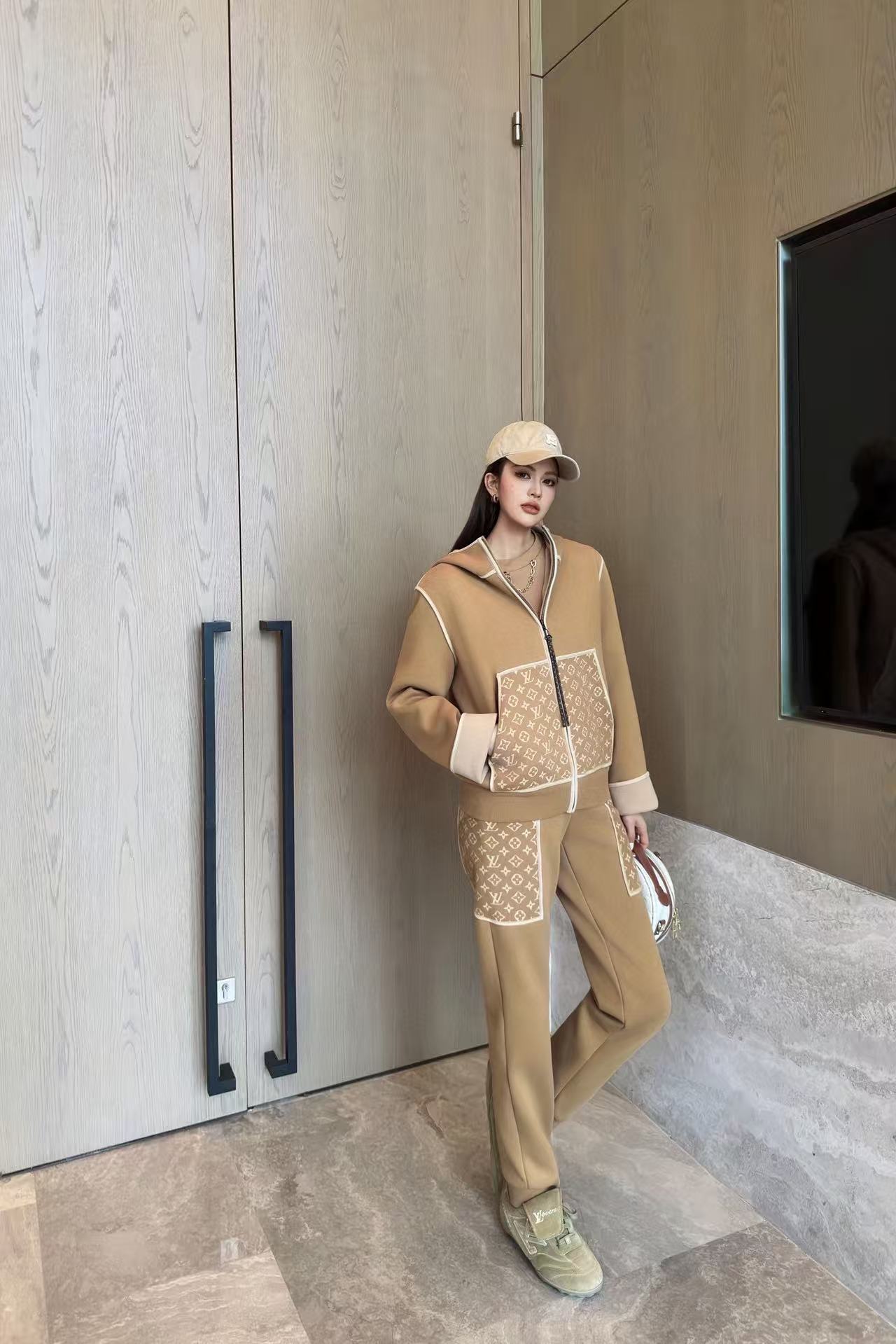 LVフード付きジャケット+パンツのツーピースセット【50％割引+送料無料】