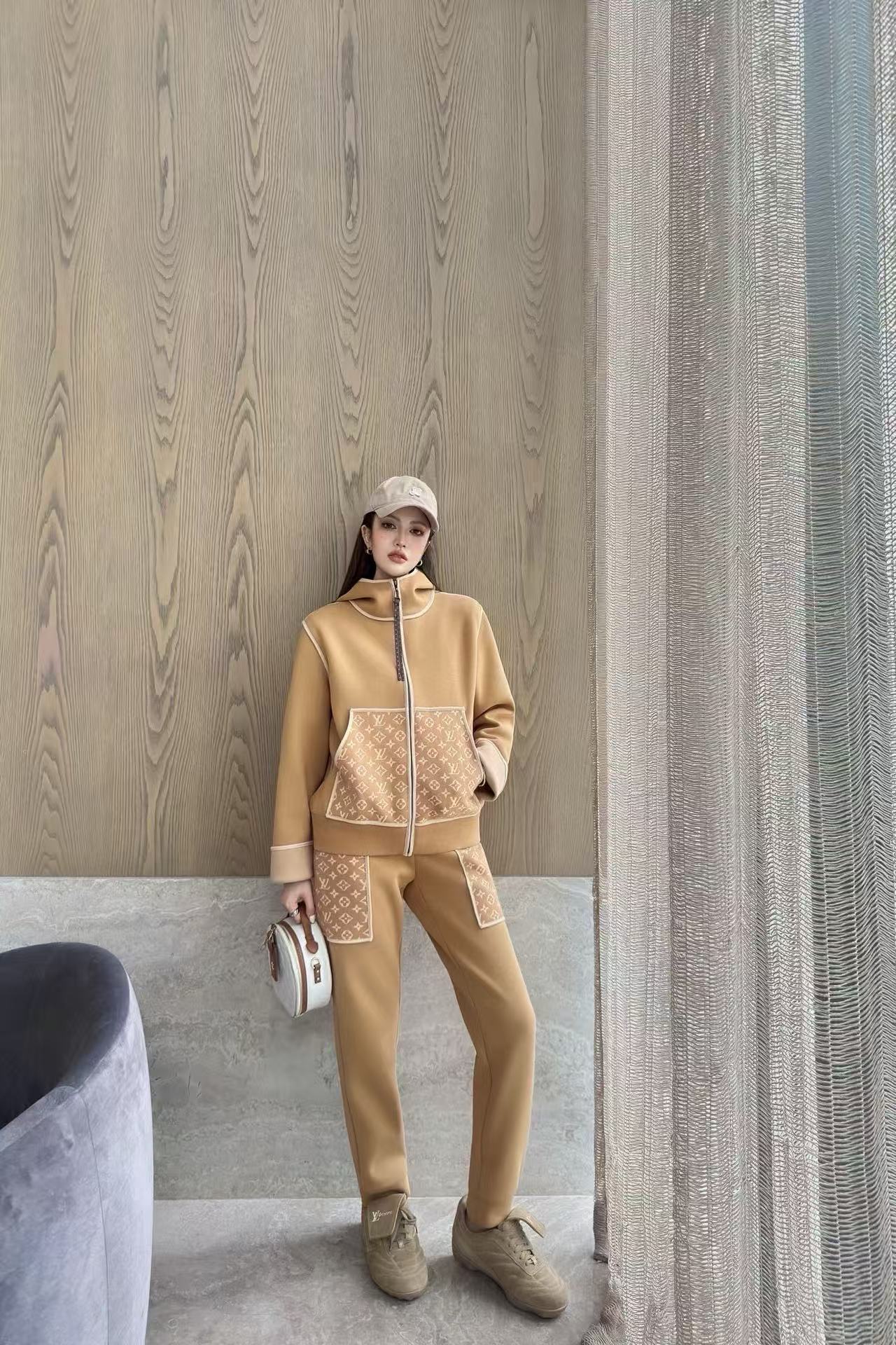 LVフード付きジャケット+パンツのツーピースセット【50％割引+送料無料】